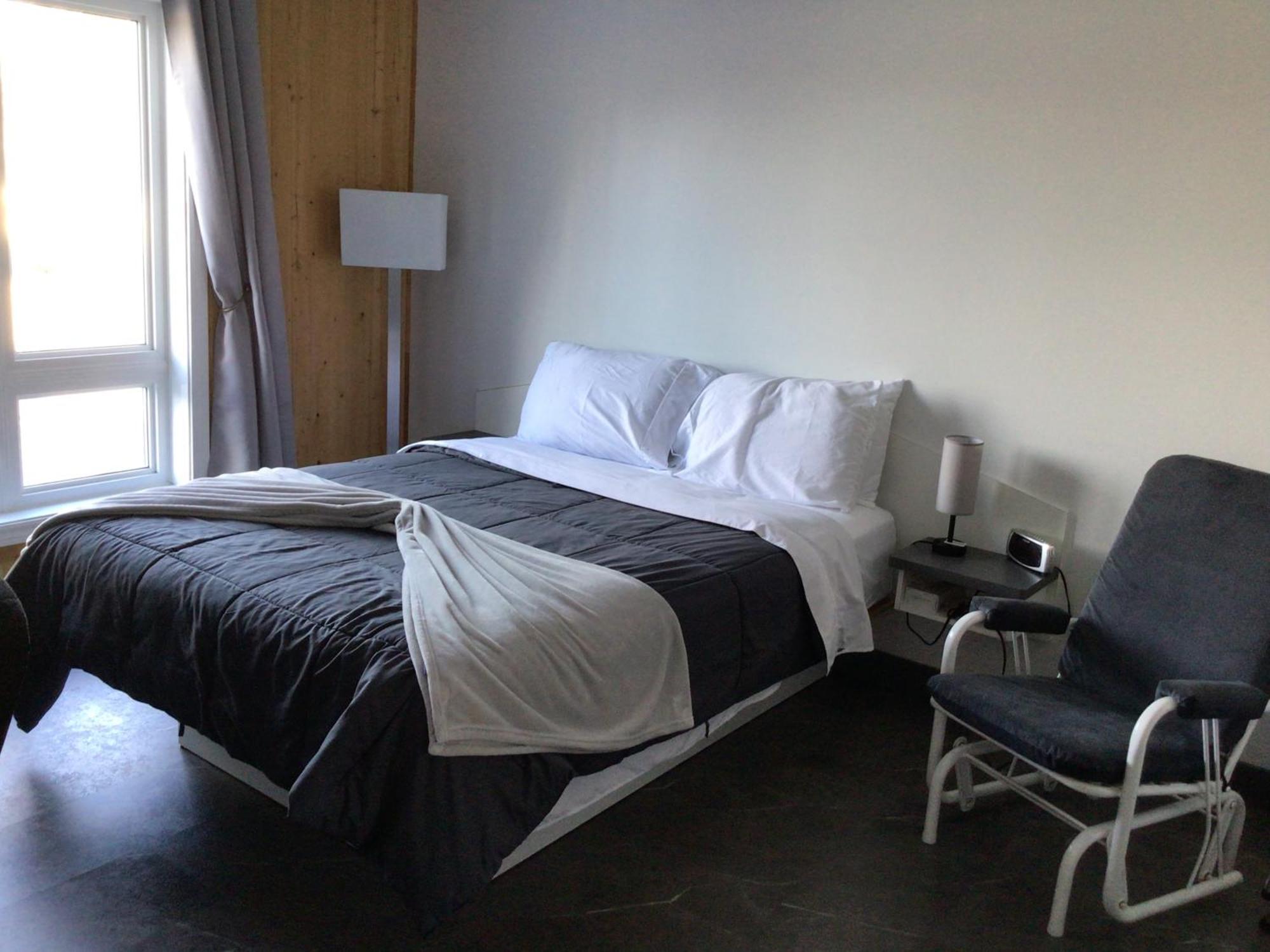 Hotel Auberge St-Felicien Saint-Felicien Bagian luar foto
